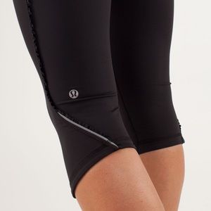 Lululemon Black Cropped Running Leggings